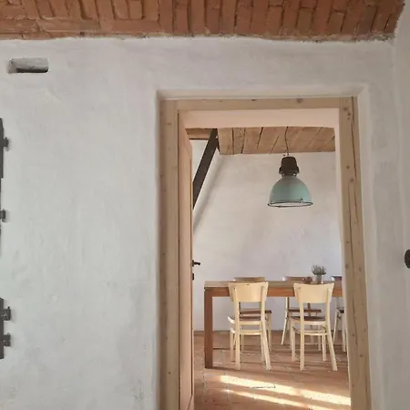 Aparthotel Orechovy Dvur Velke Nepodrice