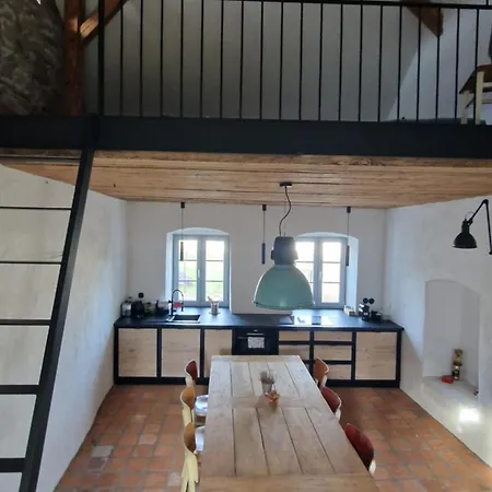 Orechovy Dvur Apartmanhotel