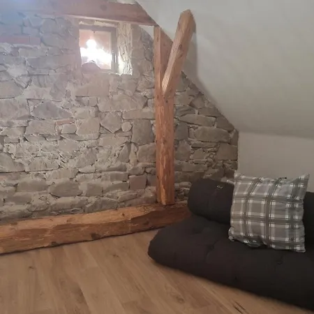 Ořechový Dvůr