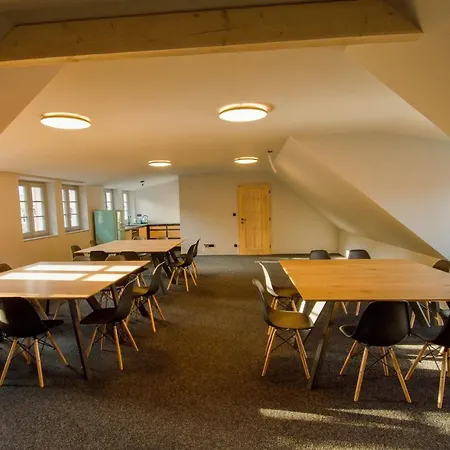 Ořechový Dvůr Aparthotel Velke Nepodrice
