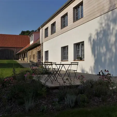 Aparthotel Orechovy Dvur Velke Nepodrice