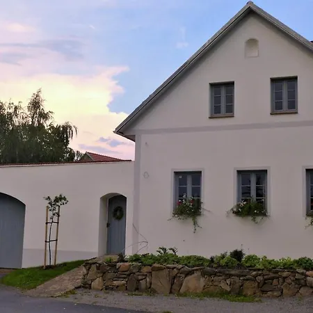 Orechovy Dvur Apartmanhotel