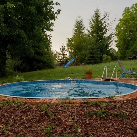 Aparthotel Ořechový Dvůr Velke Nepodrice