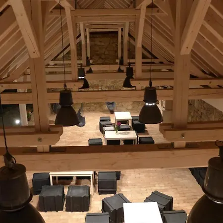 Orechovy Dvur Apartmanhotel