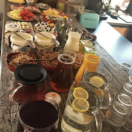 Orechovy Dvur Apartmanhotel 3*