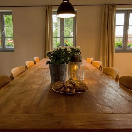 Orechovy Dvur Apartmanhotel 3*