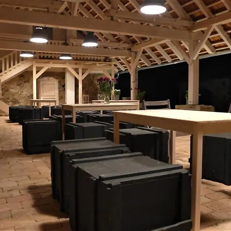 Aparthotel Orechovy Dvur