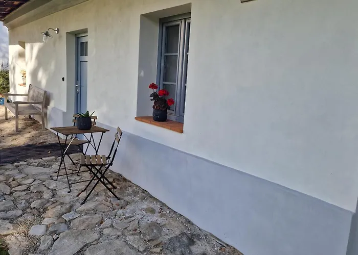 Ořechový Dvůr