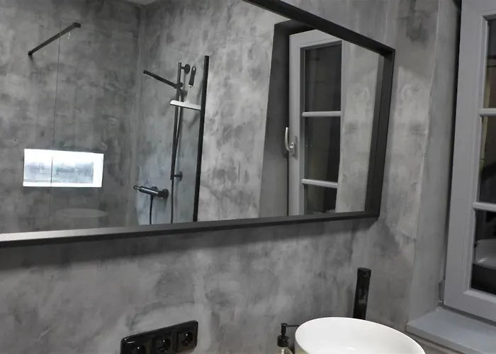 Ořechový Dvůr Velke Nepodrice