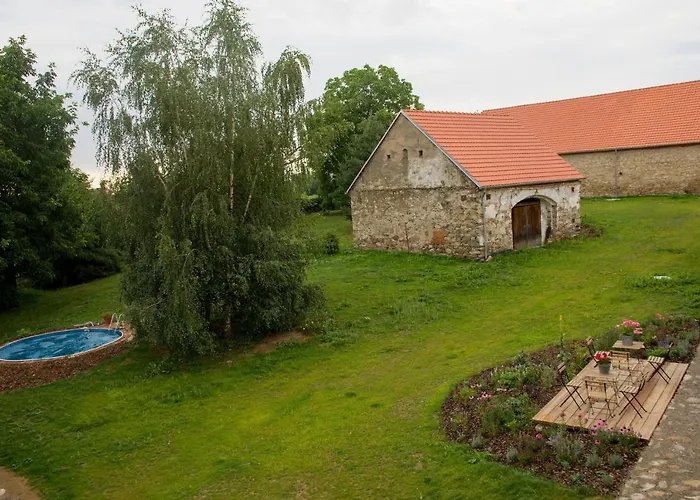 Orechovy Dvur Velke Nepodrice