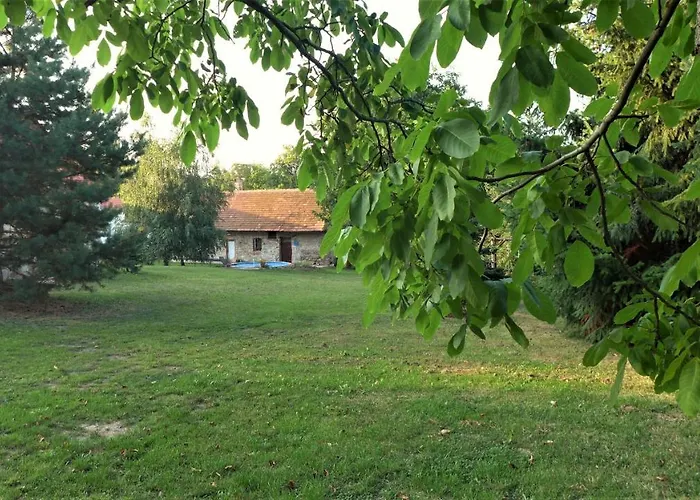 Ořechový Dvůr Aparthotel 3*