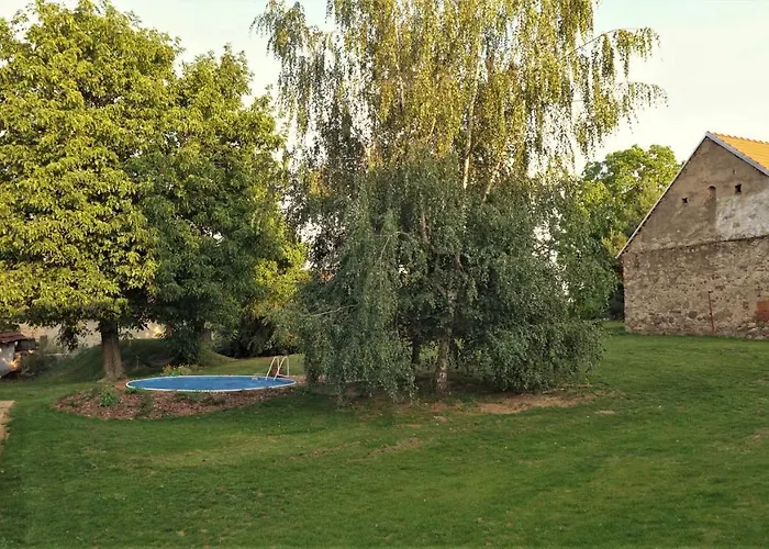 Aparthotel Ořechový Dvůr Velke Nepodrice